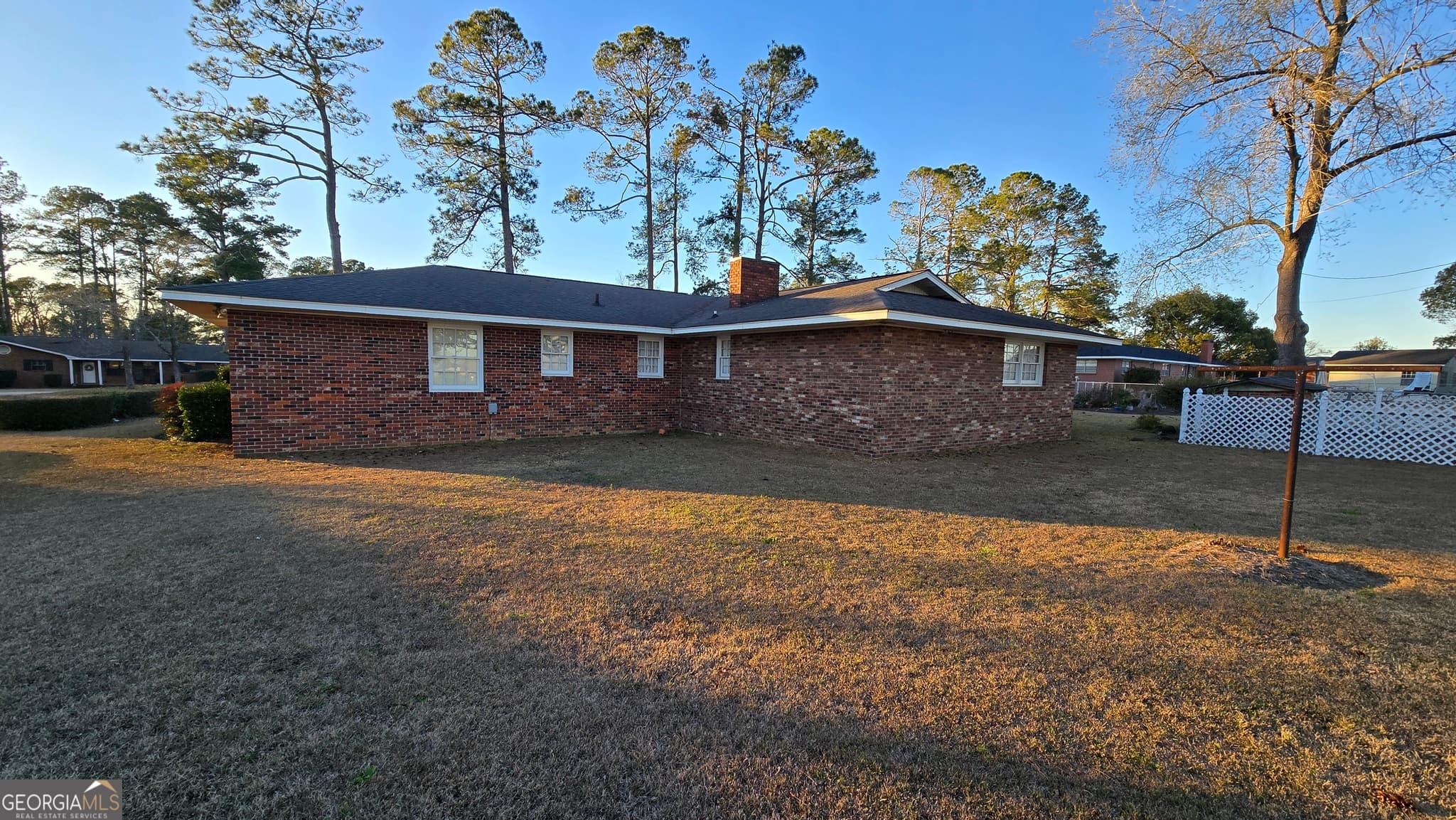 4 bedroom, 3 bathroom, 1,900 sq ft single family residence for sale at 105 Rosemont Road, Glennville, GA 30427 — photo 4