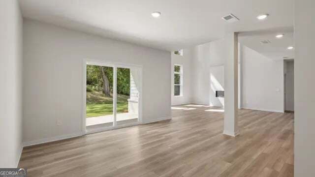 6 bedroom, 5.5 bathroom, 3,829 sq ft single family residence for sale at 3940 Silver Pine Trail, Cumming, GA 30028 — photo 8