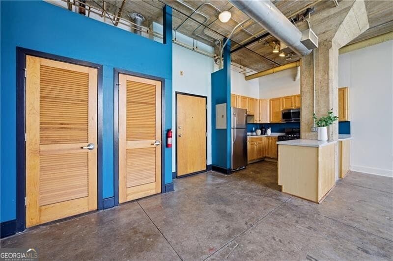 1 bedroom, 1 bathroom, 1,085 sq ft loft,condominium for sale at 505 Whitehall Street 203, Atlanta, GA 30303 — photo 9