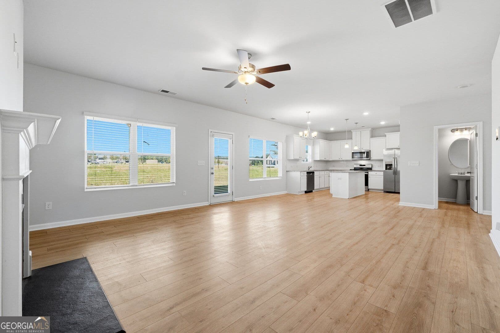 4 bedroom, 2.5 bathroom, 2,714 sq ft single family residence for rent at 1877 Mitchell Farm Court, Grayson, GA 30017 for $2,595 a month — photo 6