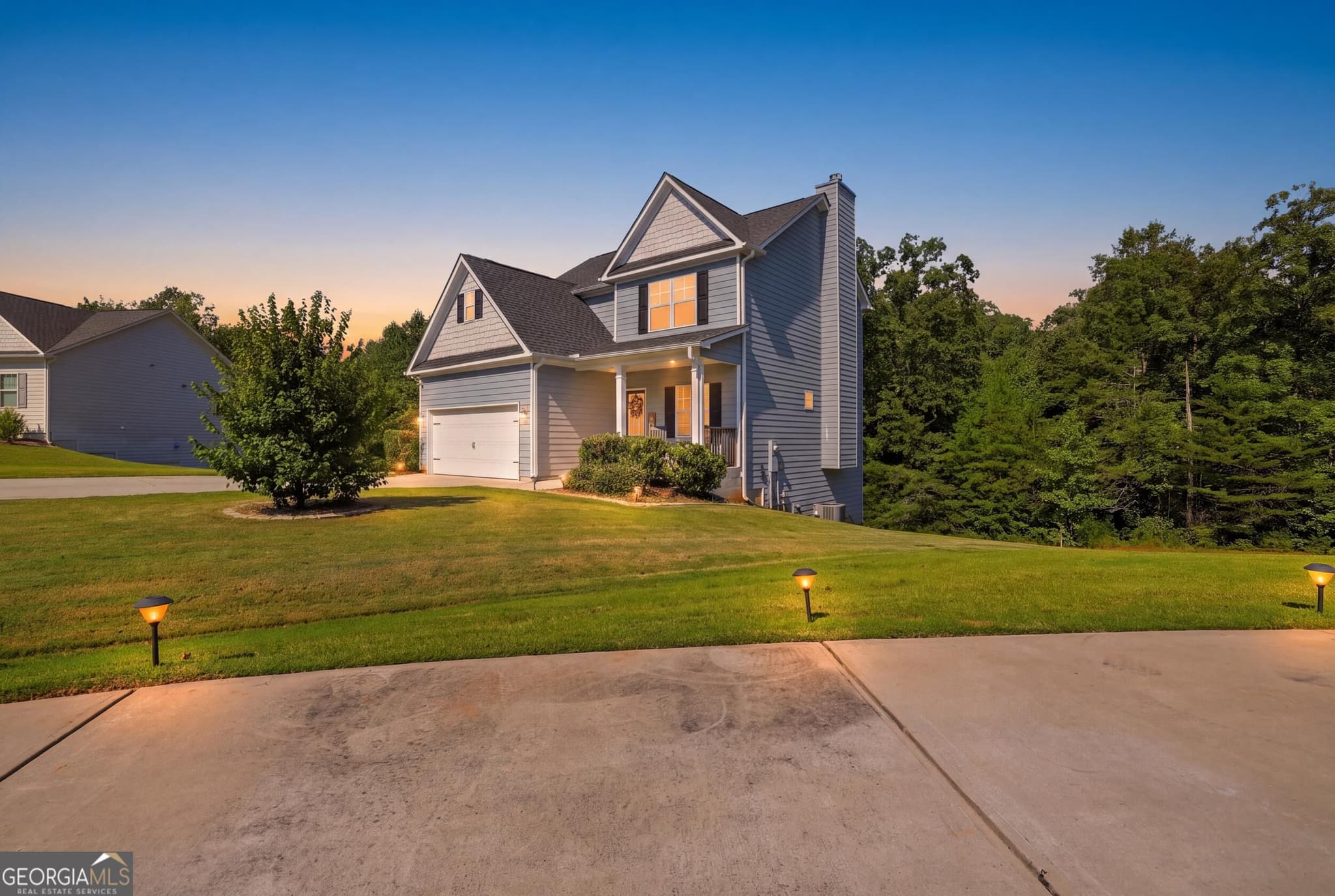 3 bedroom, 2.5 bathroom, 1,732 sq ft single family residence for sale at 617 Huntington Lane, Cornelia, GA 30531 — photo 1 of 62