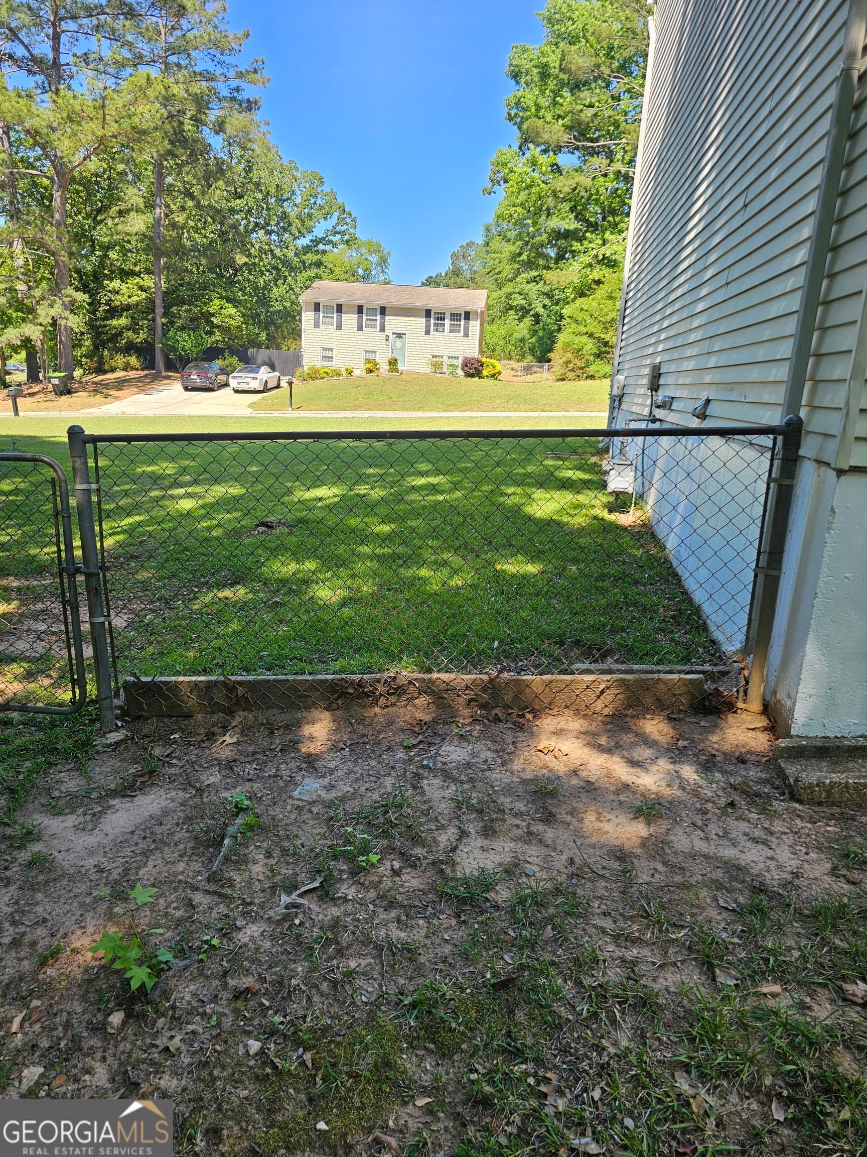5 bedroom, 2.5 bathroom, 1,512 sq ft single family residence for sale at 6642 Doublegate Lane, Rex, GA 30273 — photo 7