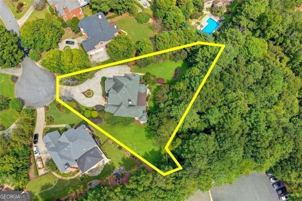7 bedroom, 7.5 bathroom, 7,529 sq ft single family residence for sale at 810 Moss Creek Plantation, Duluth, GA 30097 — photo 8