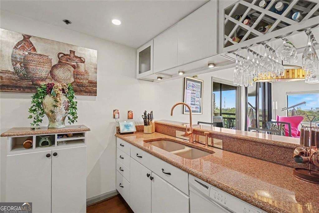 2 bedroom, 2 bathroom, 1,110 sq ft condominium for sale at 1130 Piedmont Avenue 1610, Atlanta, GA 30309 — photo 10
