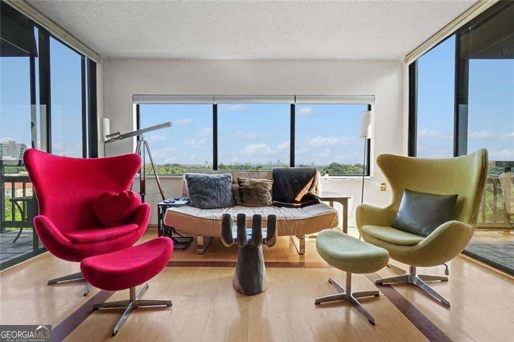 2 bedroom, 2 bathroom, 1,110 sq ft condominium for sale at 1130 Piedmont Avenue 1610, Atlanta, GA 30309 — photo 4