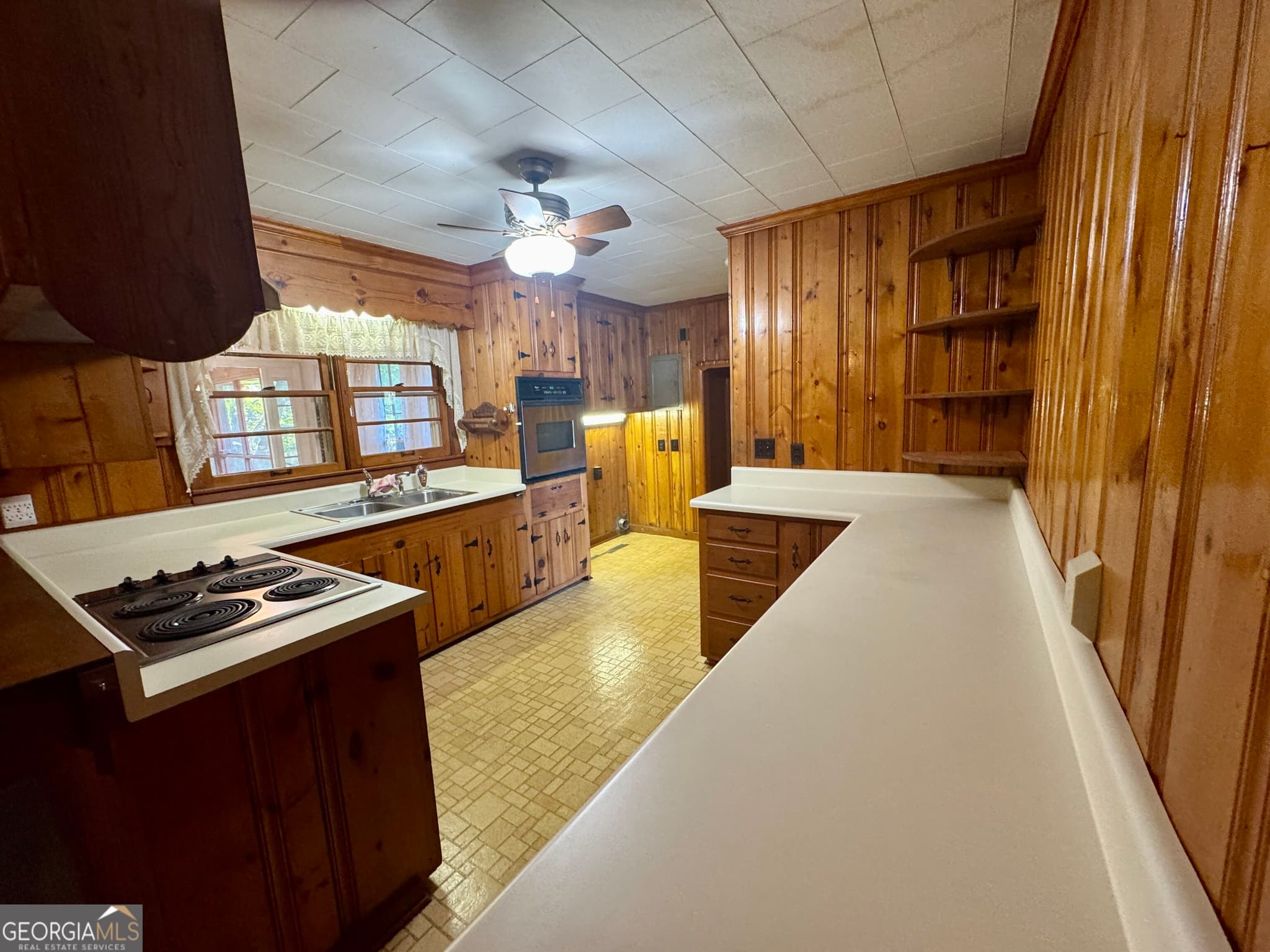 4 bedroom, 3 bathroom, 2,303 sq ft single family residence for sale at 1403 Vernon Street, Lagrange, GA 30240 — photo 5