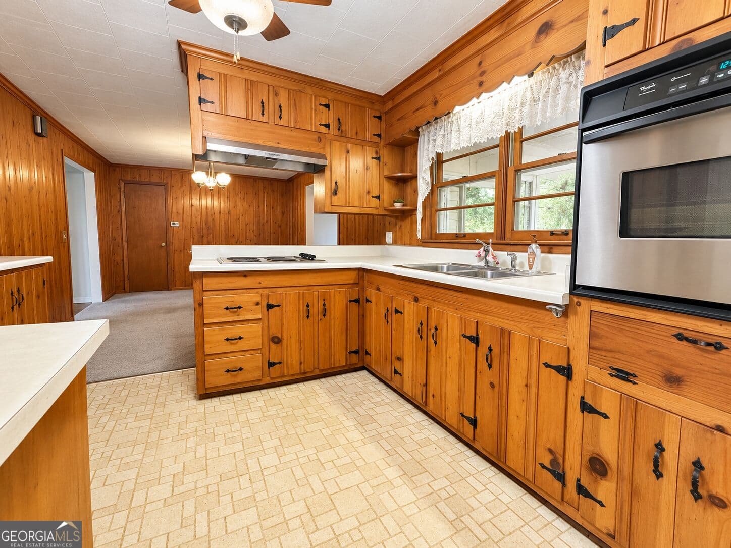 4 bedroom, 3 bathroom, 2,303 sq ft single family residence for sale at 1403 Vernon Street, Lagrange, GA 30240 — photo 4