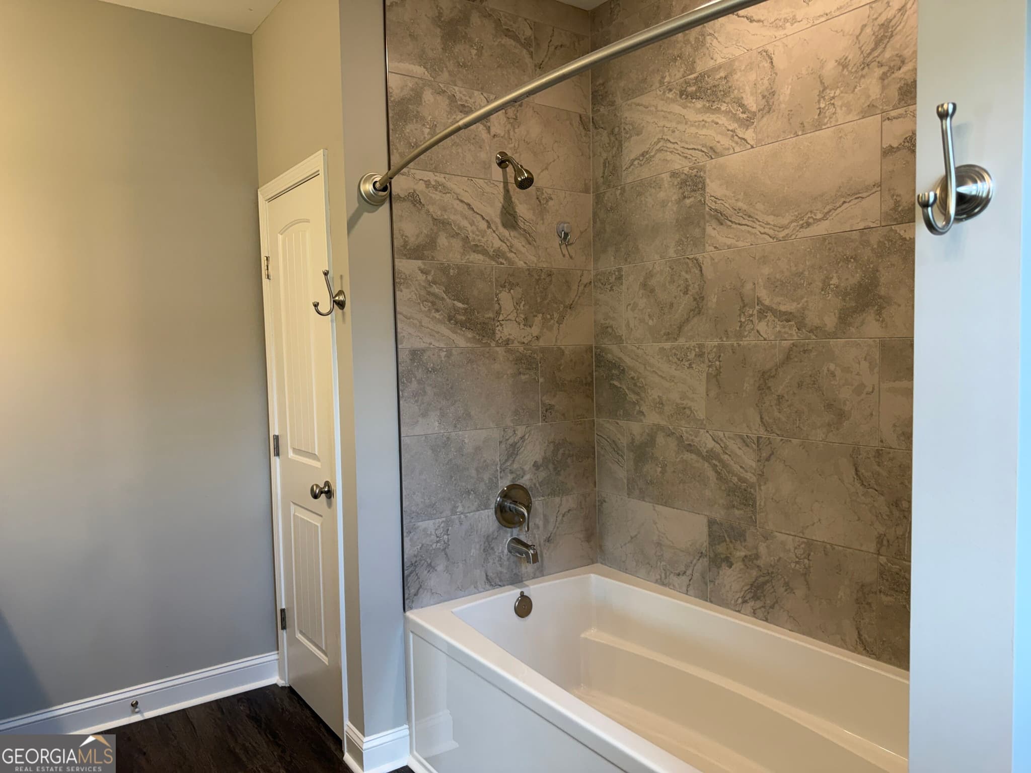 4 bedroom, 2 bathroom, 1,914 sq ft single family residence under contract at 418 Autumn Avenue, Statesboro, GA 30458 — photo 10