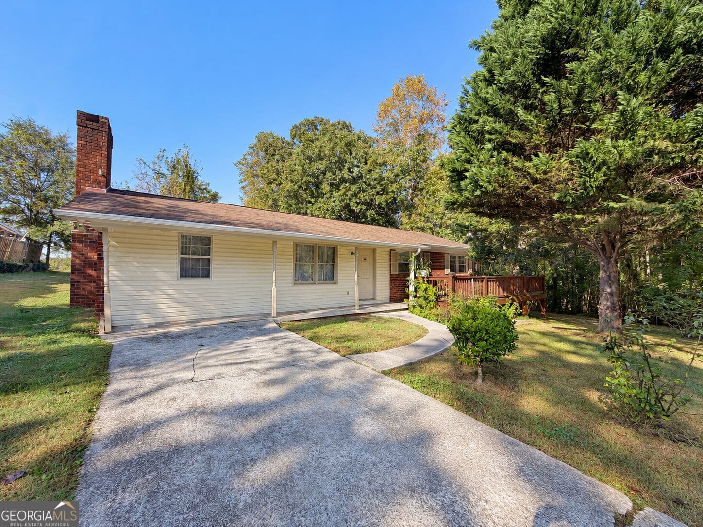 3 bedroom, 2 bathroom, 1,404 sq ft single family residence for rent at 257 Linda Way, Cornelia, GA 30531 for $2,000 a month
