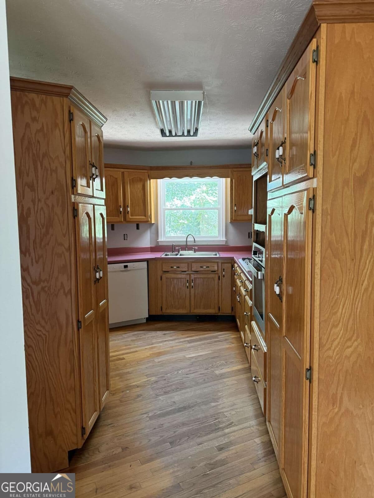 4 bedroom, 3.5 bathroom single family residence for sale at 4715 Barnes Court, Loganville, GA 30052 — photo 5