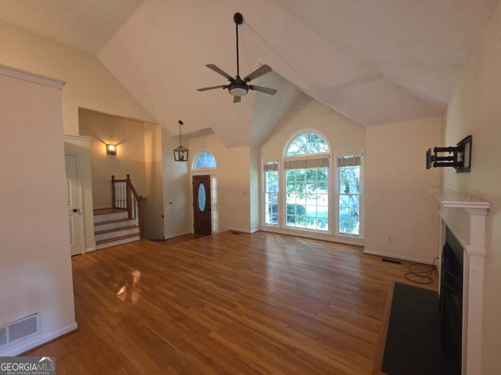 4 bedroom, 3 bathroom, 1,977 sq ft single family residence for sale at 4915 Bayberry Drive, Cumming, GA 30040 — photo 6