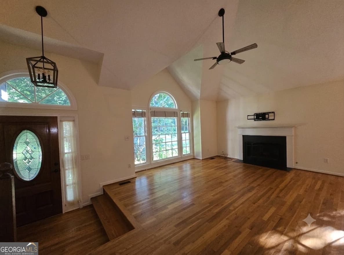 4 bedroom, 3 bathroom, 1,977 sq ft single family residence for sale at 4915 Bayberry Drive, Cumming, GA 30040 — photo 4