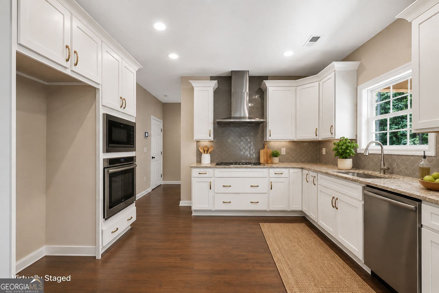 4 bedroom, 2.5 bathroom, 2,778 sq ft single family residence under contract at 38 Oak Ridge Drive 26, Waverly Hall, GA 31831 — photo 5