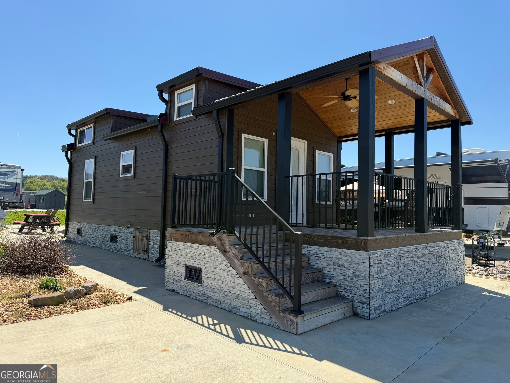 1 bedroom, 1 bathroom, 360 sq ft cabin,manufactured home,single family residence for sale at 449 Mtn Creek Road LOT 197, Blairsville, GA 30512 — photo 1 of 47