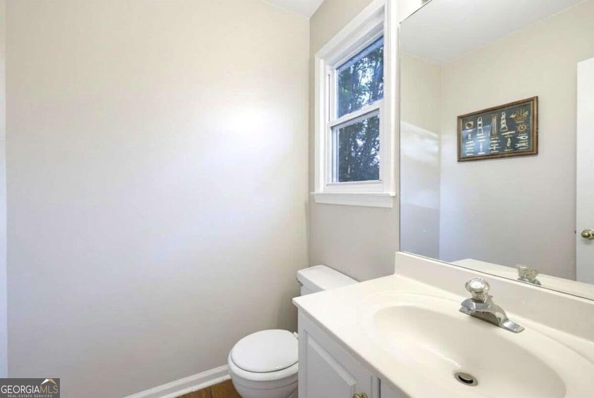 7 bedroom, 3.5 bathroom, 3,772 sq ft single family residence for sale at 1920 Westover Lane, Kennesaw, GA 30152 — photo 10