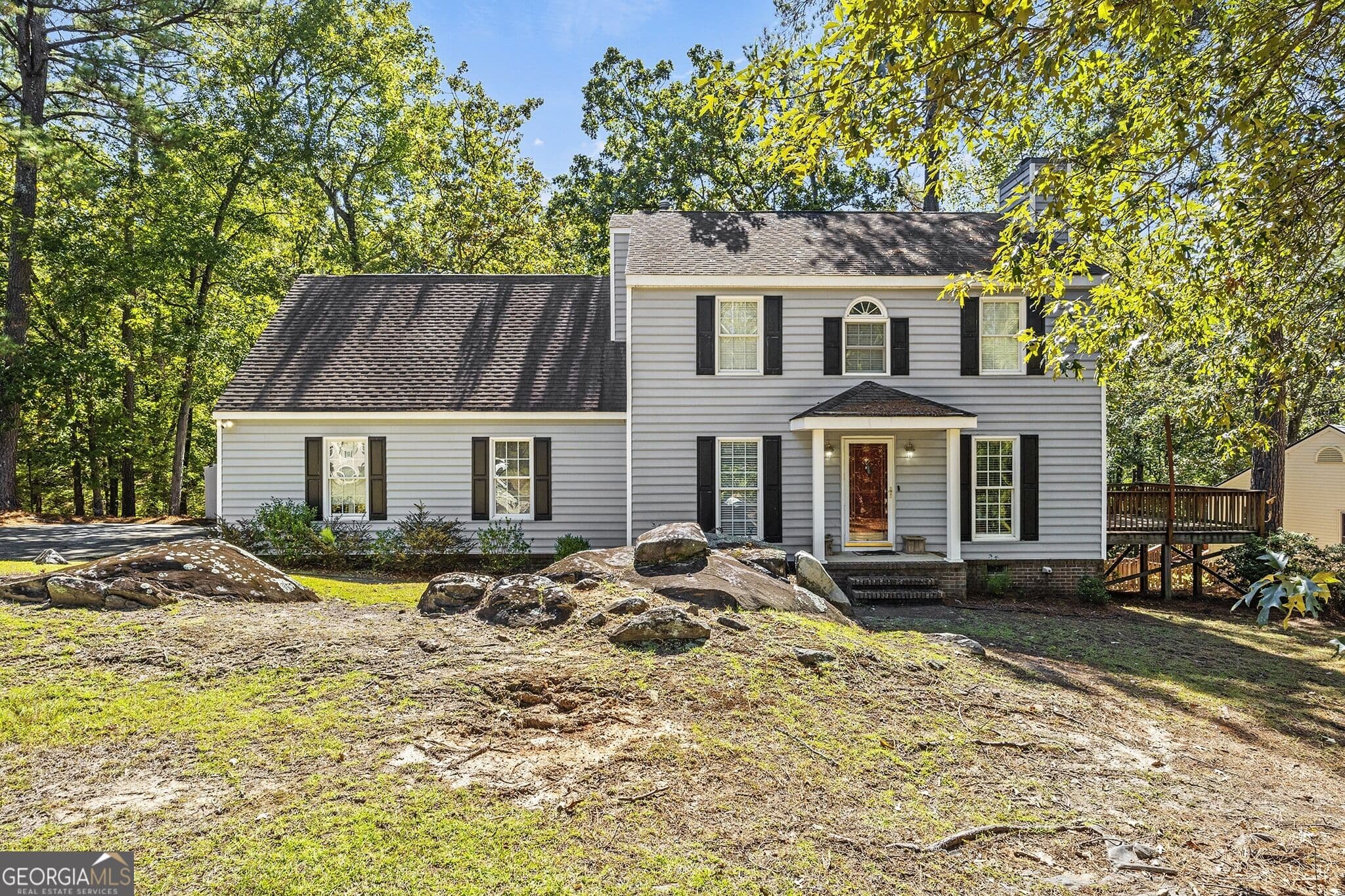 3 bedroom, 2.5 bathroom, 2,000 sq ft single family residence for sale at 112 Southern Pines Circle, Macon, GA 31211 — photo 3