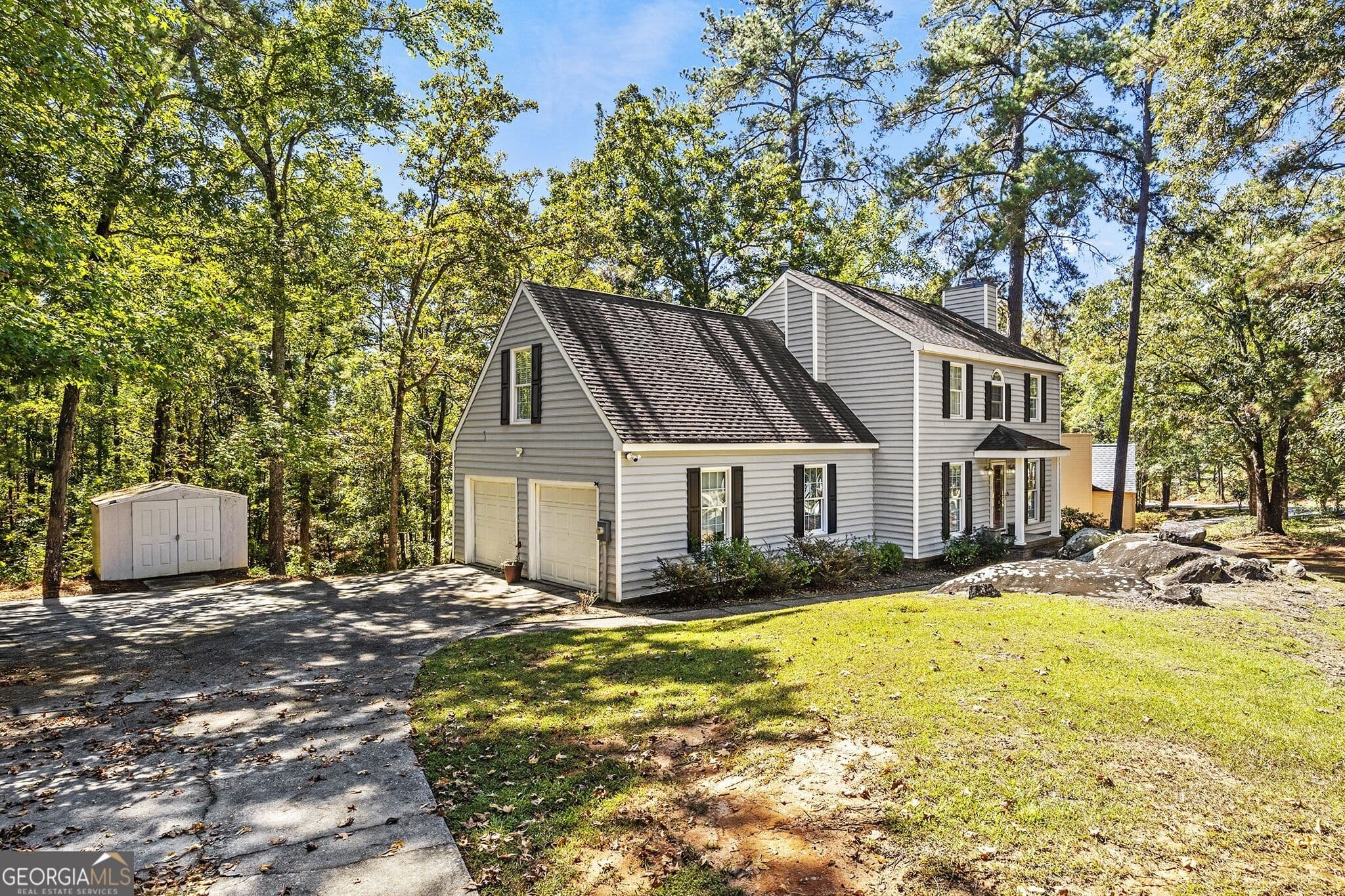3 bedroom, 2.5 bathroom, 2,000 sq ft single family residence for sale at 112 Southern Pines Circle, Macon, GA 31211 — photo 5
