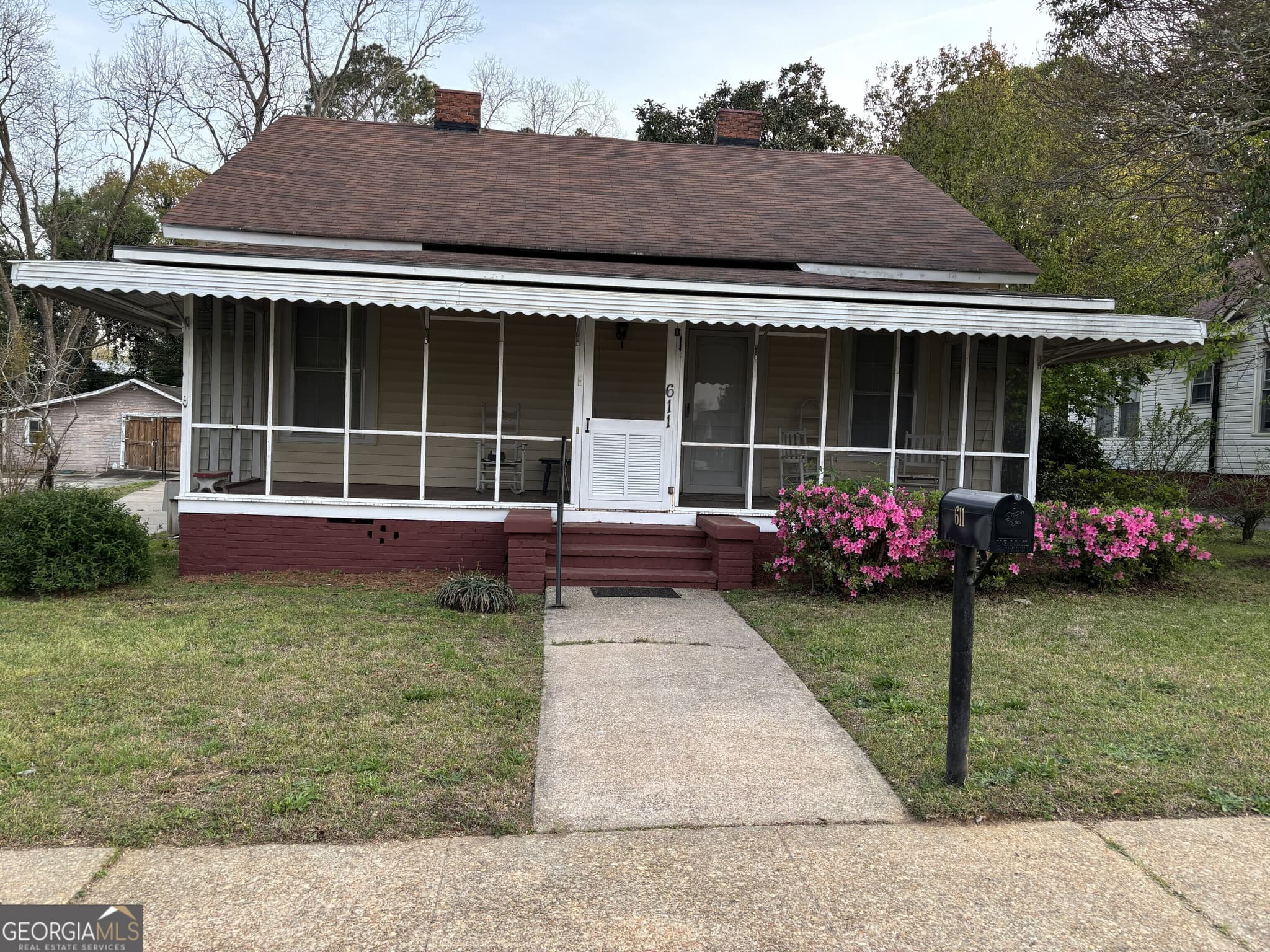 3 bedroom, 1 bathroom, 1,600 sq ft single family residence for sale at 611 South 4th. Street, Lanett, AL 36863 — photo 2
