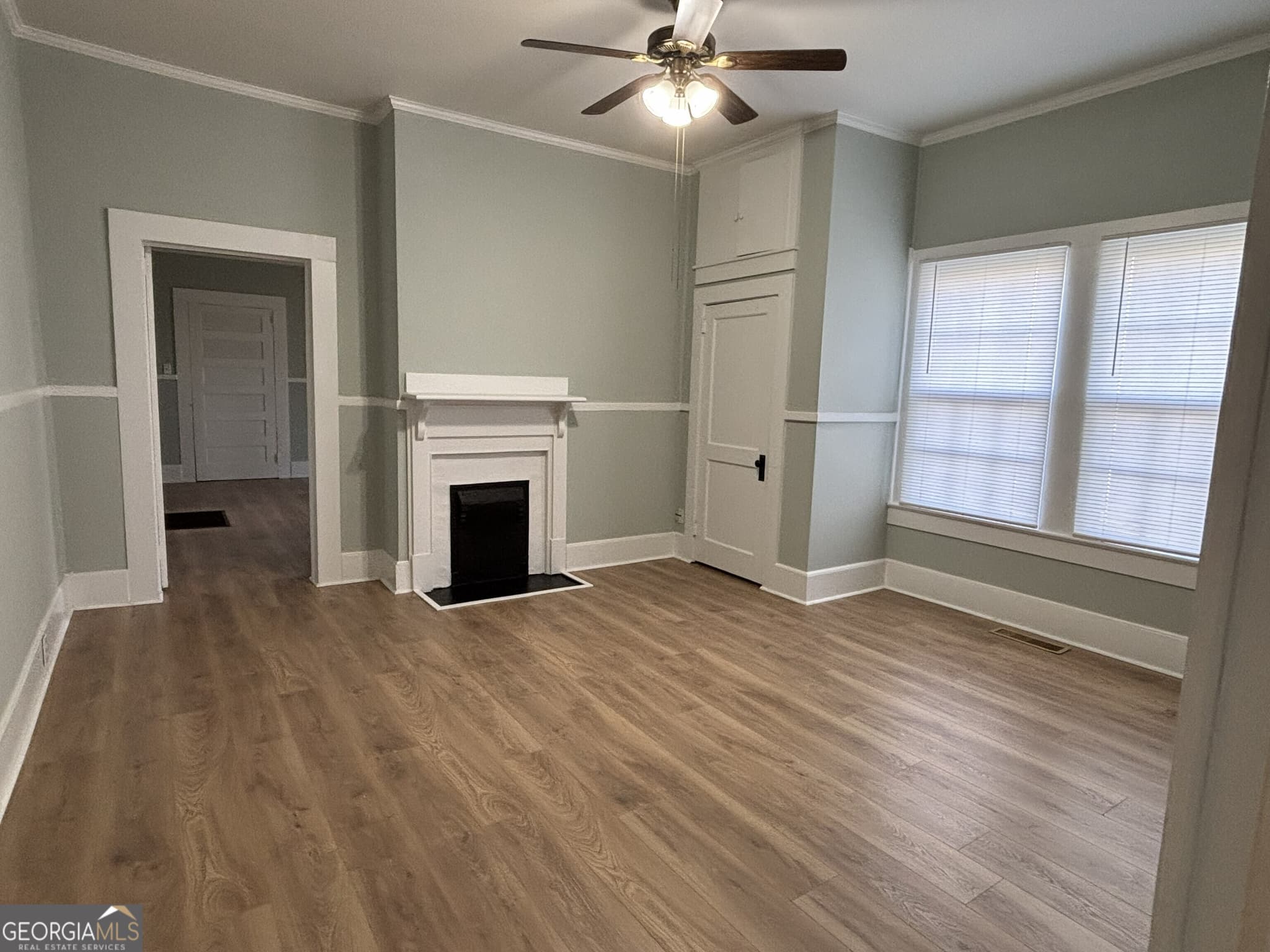 3 bedroom, 1 bathroom, 1,600 sq ft single family residence for sale at 611 South 4th. Street, Lanett, AL 36863 — photo 3