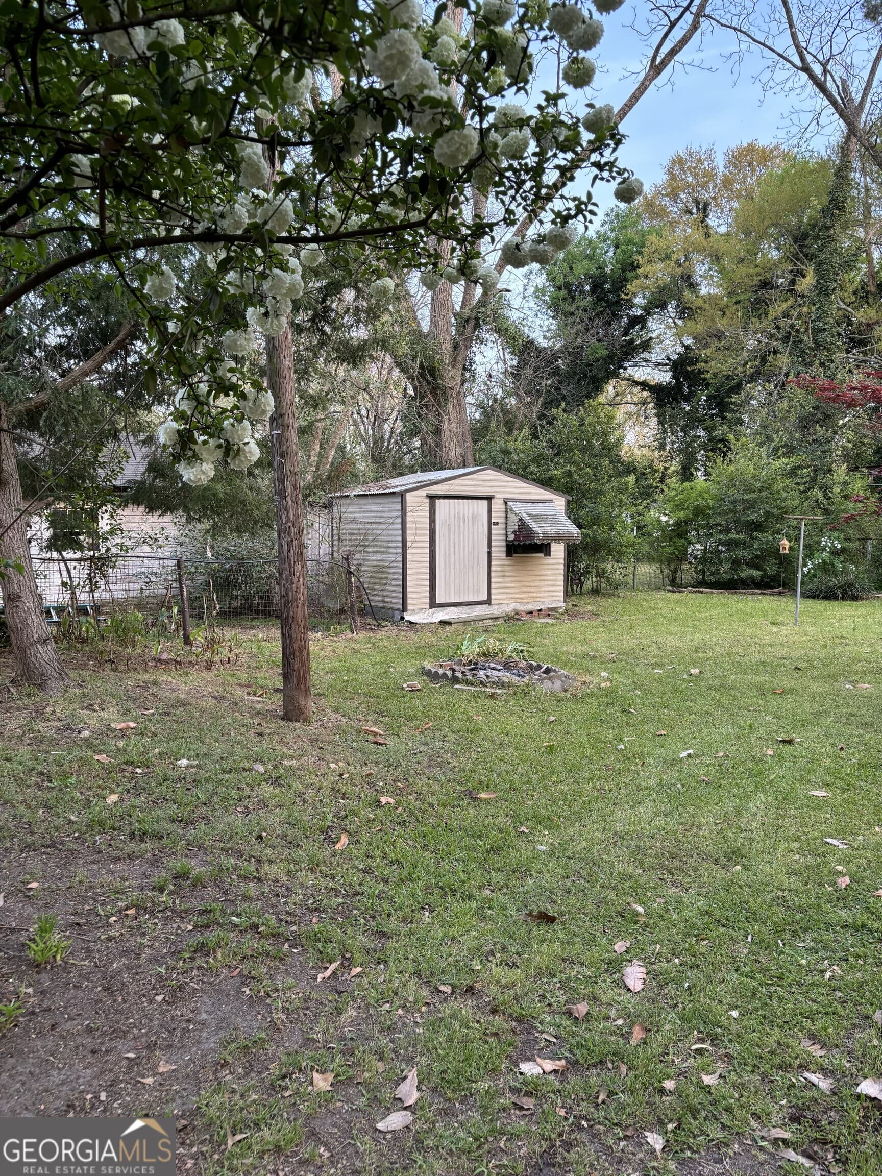 3 bedroom, 1 bathroom, 1,600 sq ft single family residence for sale at 611 South 4th. Street, Lanett, AL 36863 — photo 5