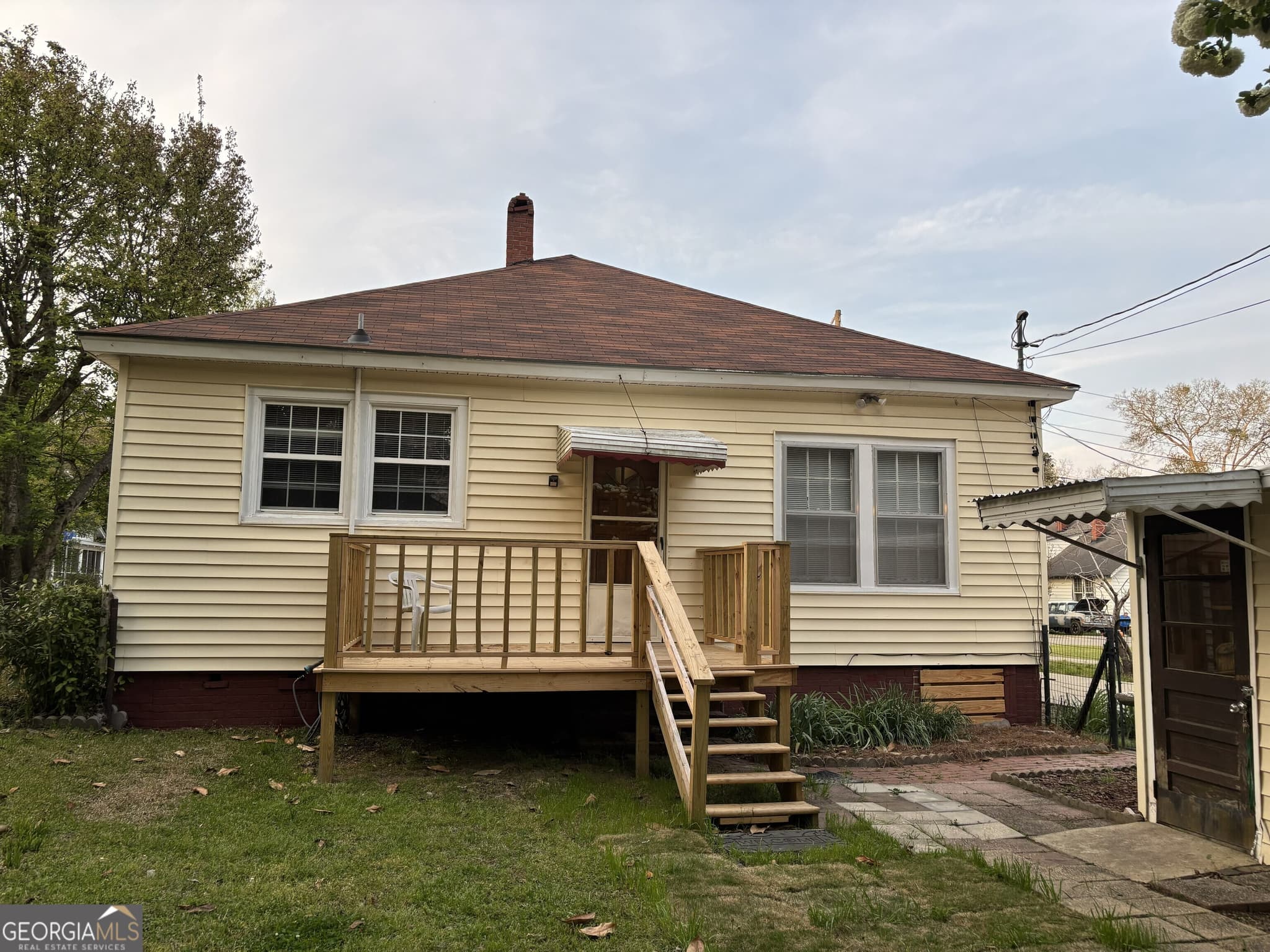 3 bedroom, 1 bathroom, 1,600 sq ft single family residence for sale at 611 South 4th. Street, Lanett, AL 36863 — photo 4