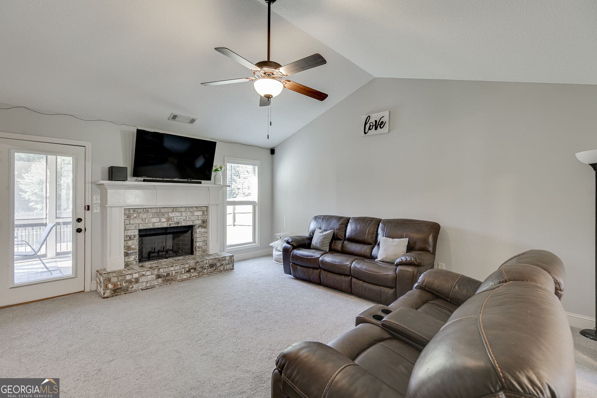 3 bedroom, 2 bathroom, 1,680 sq ft single family residence for sale at 128 Waterford Glen Drive, Lula, GA 30554 — photo 10