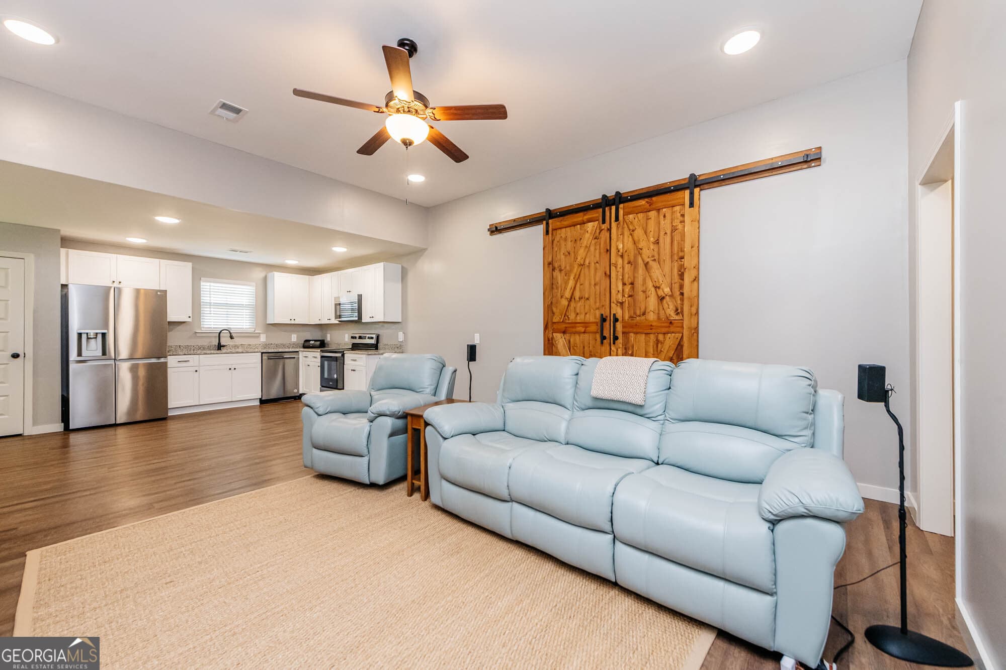 3 bedroom, 2 bathroom, 1,543 sq ft single family residence for sale at 65 Cole Drive, Hawkinsville, GA 31036 — photo 3