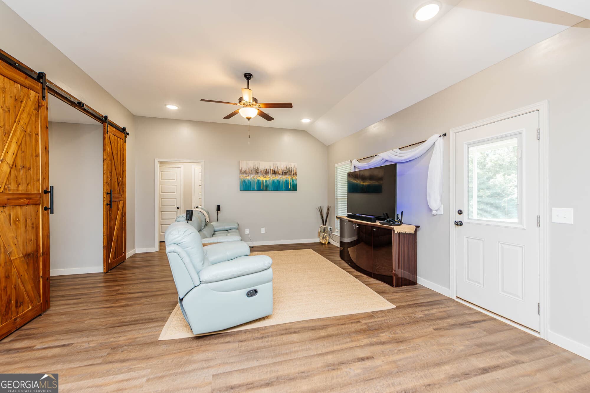 3 bedroom, 2 bathroom, 1,543 sq ft single family residence for sale at 65 Cole Drive, Hawkinsville, GA 31036 — photo 5