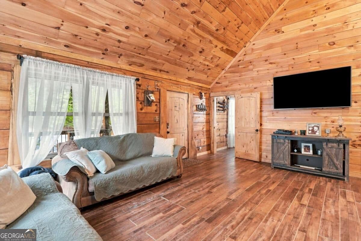 5 bedroom, 2.5 bathroom, 2,220 sq ft cabin,single family residence for sale at 445 Browning Road, Fairmount, GA 30139 — photo 7