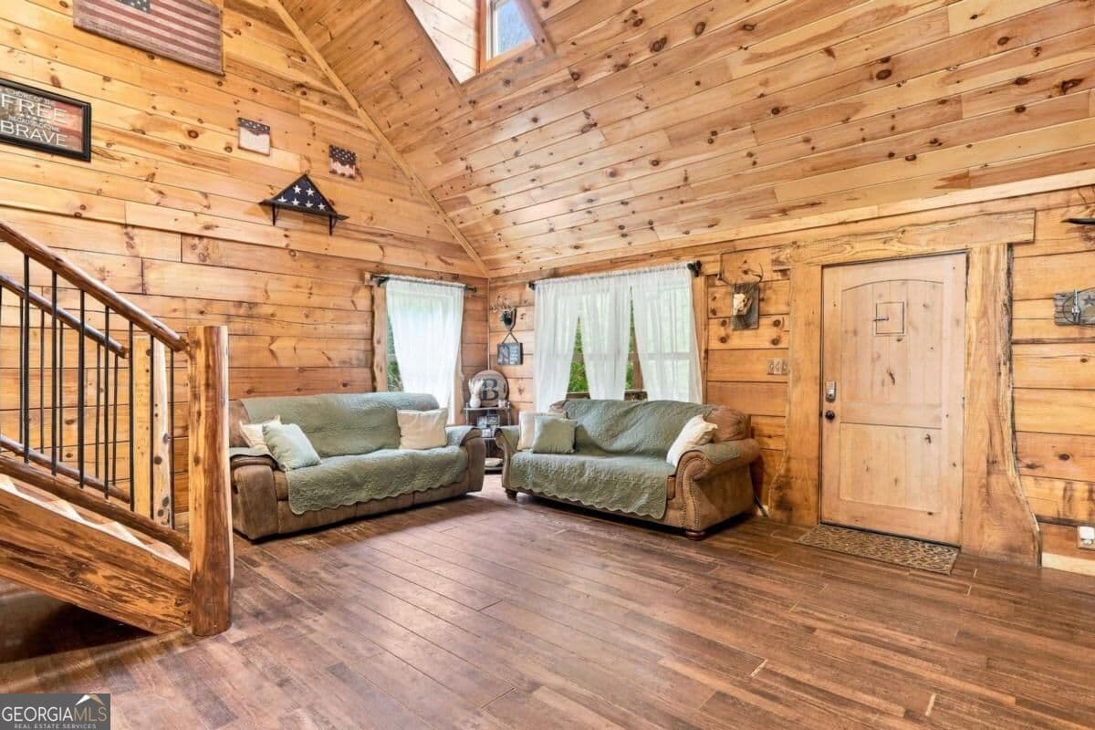 5 bedroom, 2.5 bathroom, 2,220 sq ft cabin,single family residence for sale at 445 Browning Road, Fairmount, GA 30139 — photo 8