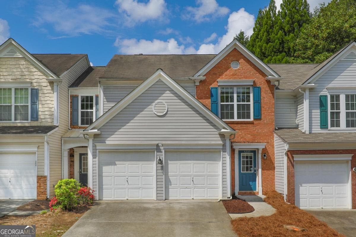 3 bedroom, 2.5 bathroom, 1,776 sq ft townhouse sold at 4205 Royal Regency Circle, Kennesaw, GA 30144