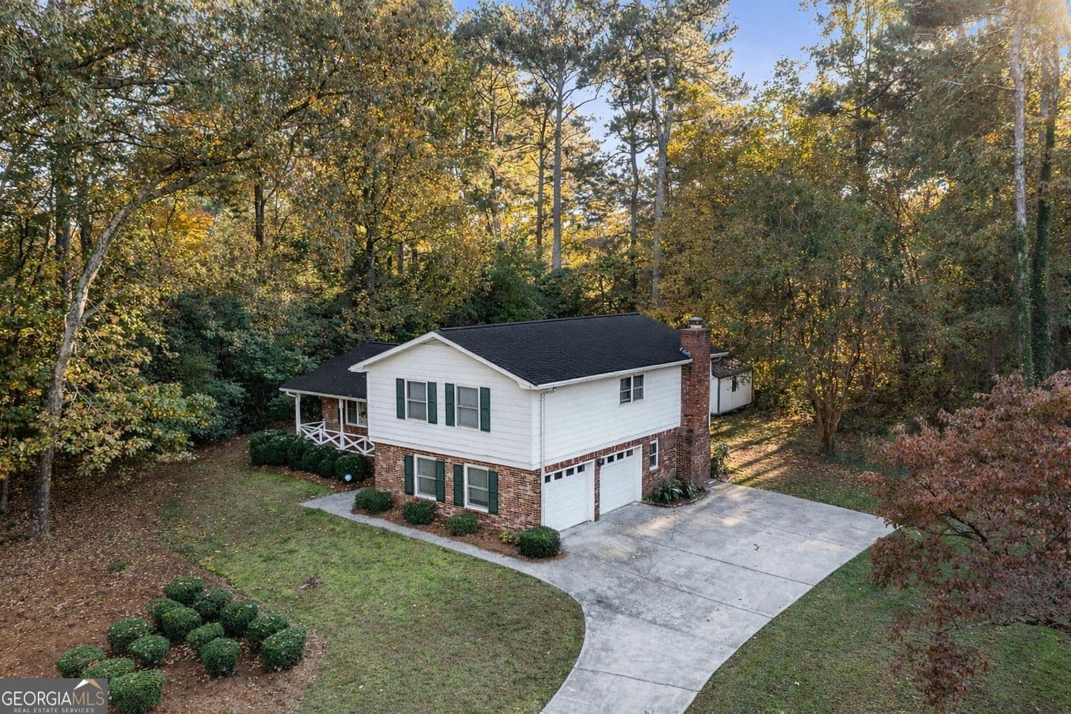 4 bedroom, 2.5 bathroom, 2,000 sq ft single family residence sold at 2252 Valley Creek Circle, Snellville, GA 30078