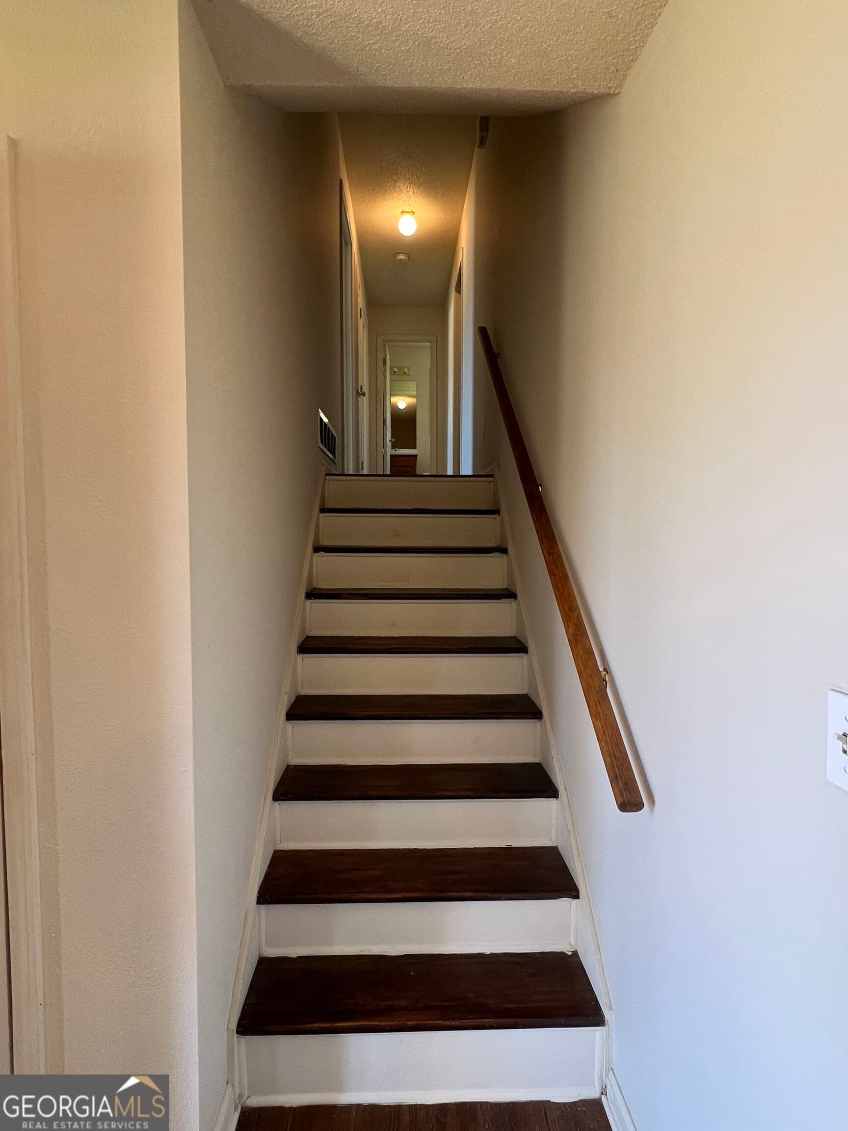 3 bedroom, 2 bathroom, 1,228 sq ft single family residence for rent at 305 River Trace Drive, Villa Rica, GA 30180 for $1,700 a month — photo 6