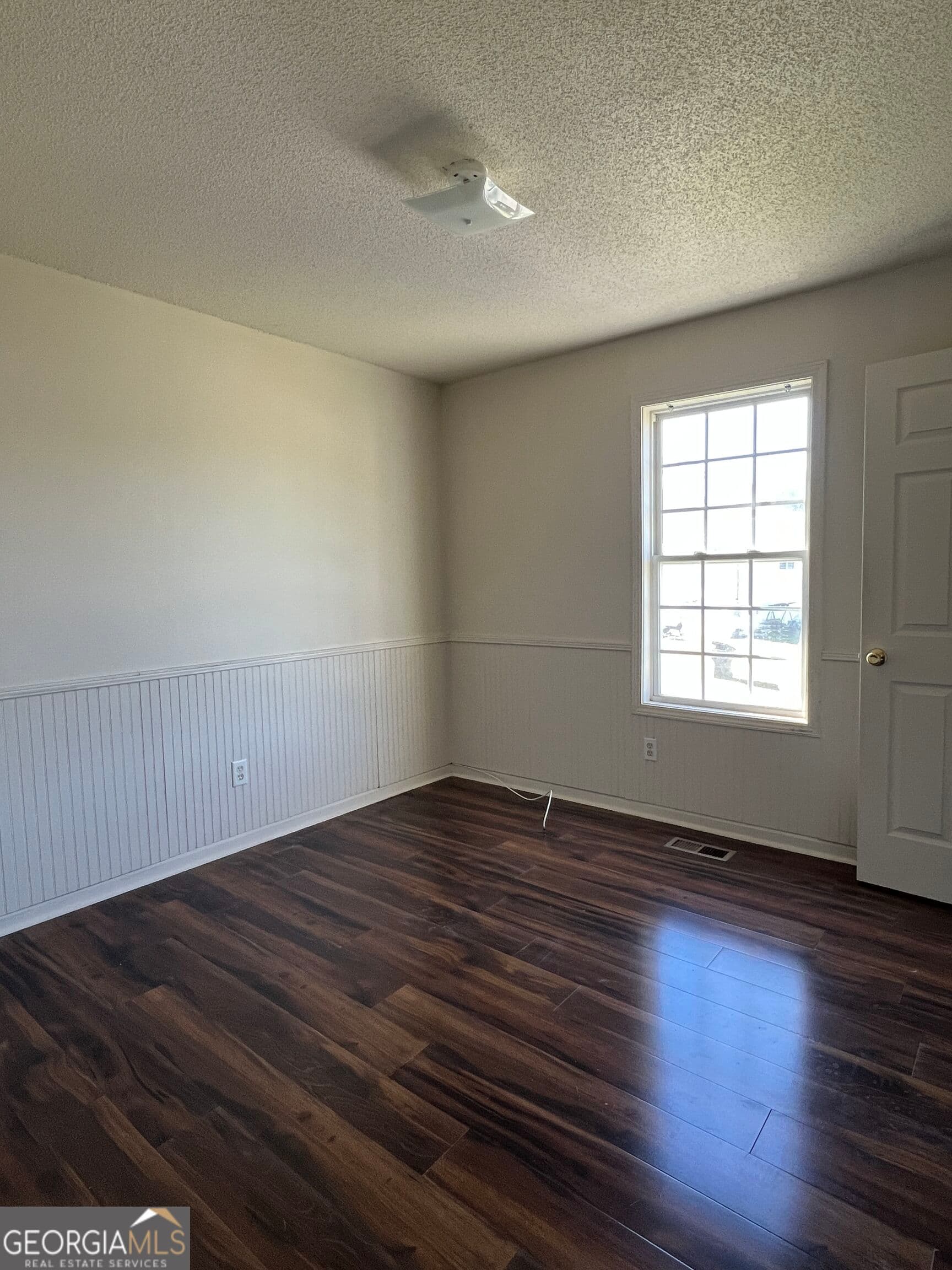 3 bedroom, 2 bathroom, 1,228 sq ft single family residence for rent at 305 River Trace Drive, Villa Rica, GA 30180 for $1,700 a month — photo 7