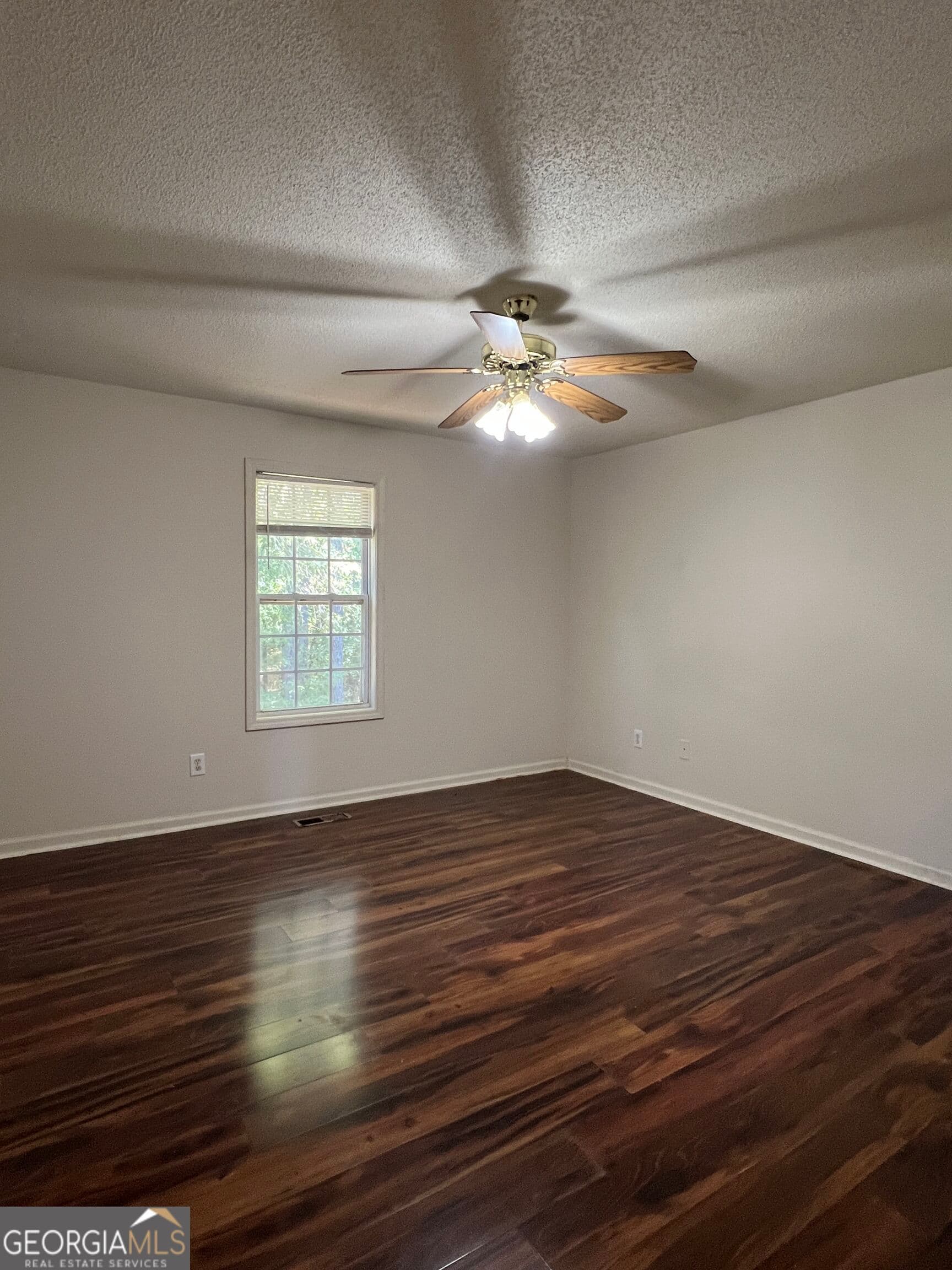 3 bedroom, 2 bathroom, 1,228 sq ft single family residence for rent at 305 River Trace Drive, Villa Rica, GA 30180 for $1,700 a month — photo 10