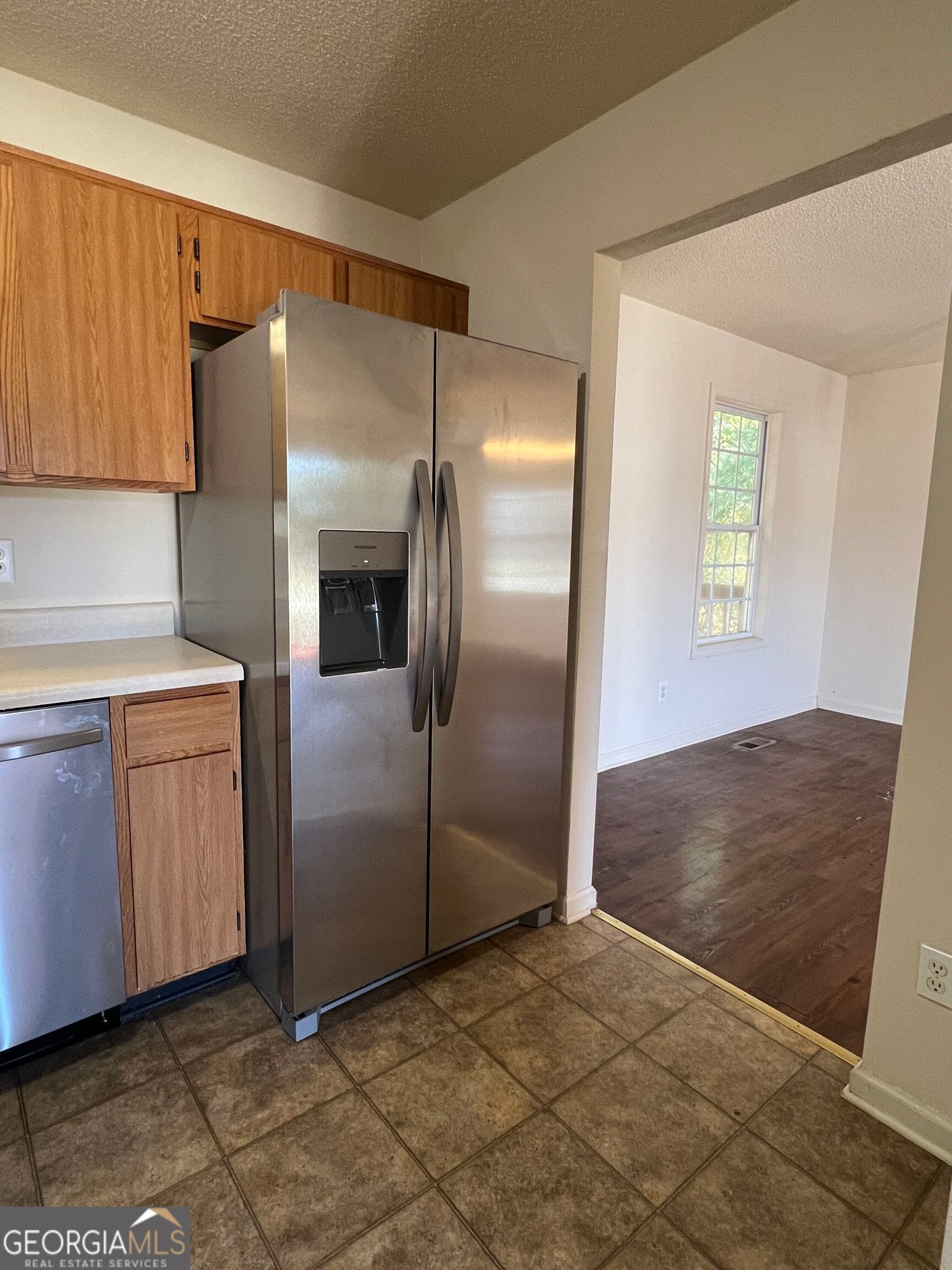 3 bedroom, 2 bathroom, 1,228 sq ft single family residence for rent at 305 River Trace Drive, Villa Rica, GA 30180 for $1,700 a month — photo 4