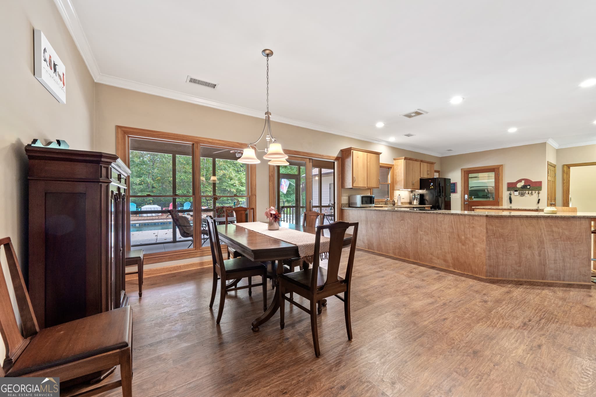 3 bedroom, 2 bathroom, 1,900 sq ft single family residence for sale at 194 Deerfield Lane, Eatonton, GA 31024 — photo 7