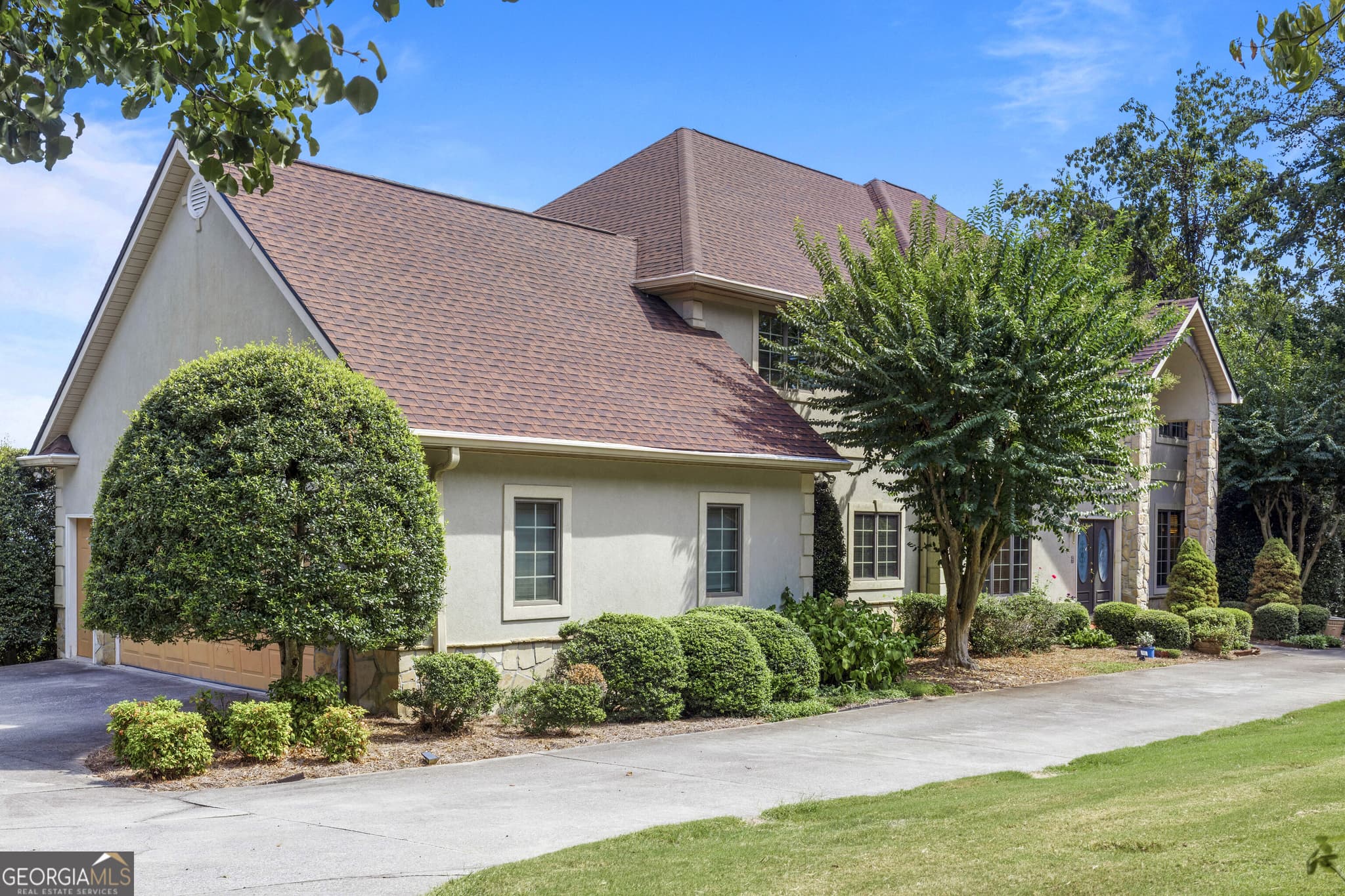 5 bedroom, 4.5 bathroom, 5,966 sq ft single family residence for sale at 815 Battlefield Park Drive, Dalton, GA 30720 — photo 3