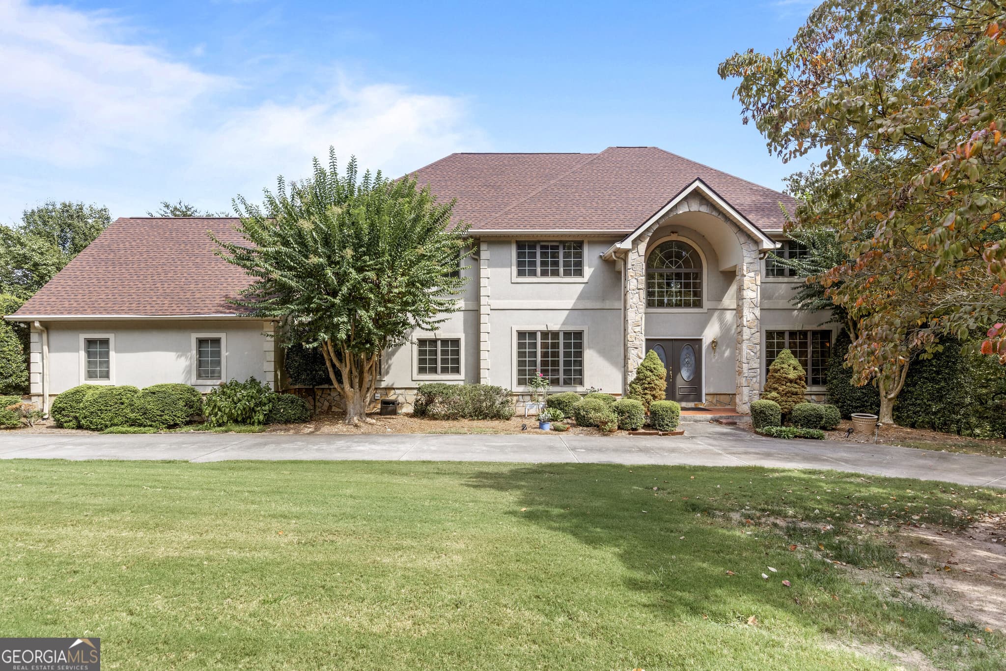 5 bedroom, 4.5 bathroom, 5,966 sq ft single family residence for sale at 815 Battlefield Park Drive, Dalton, GA 30720 — photo 4