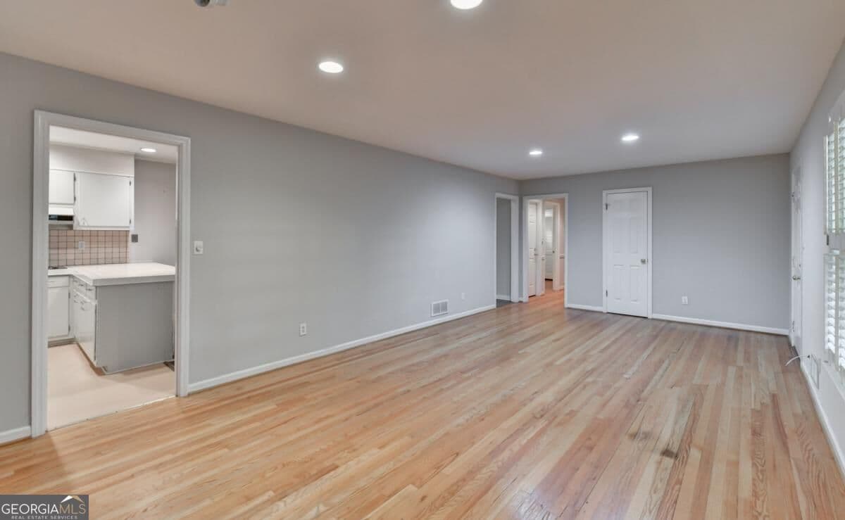 4 bedroom, 3 bathroom, 2,718 sq ft single family residence for rent at 1896 Winchester Trail, Chamblee, GA 30341 for $3,250 a month — photo 5