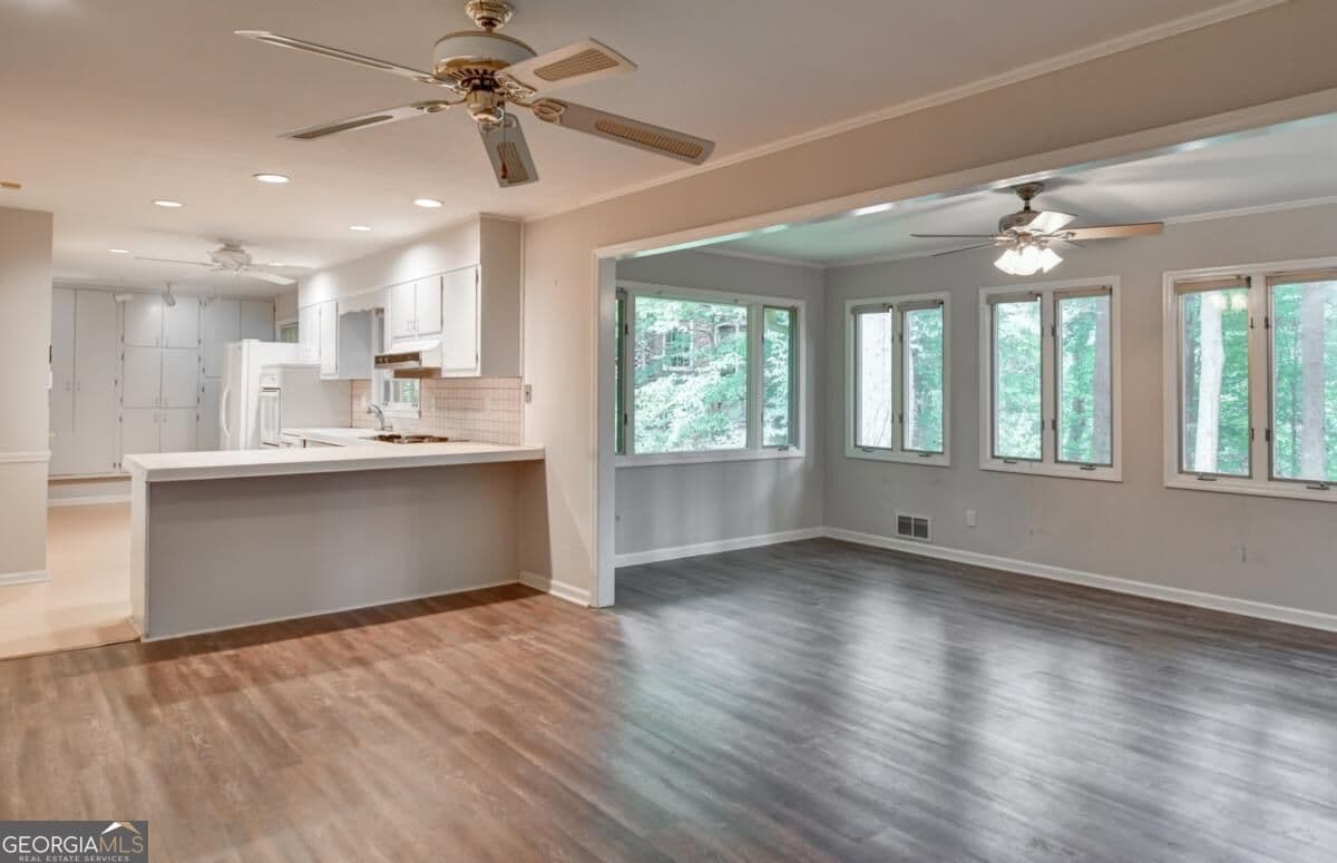 4 bedroom, 3 bathroom, 2,718 sq ft single family residence for rent at 1896 Winchester Trail, Chamblee, GA 30341 for $3,250 a month — photo 9