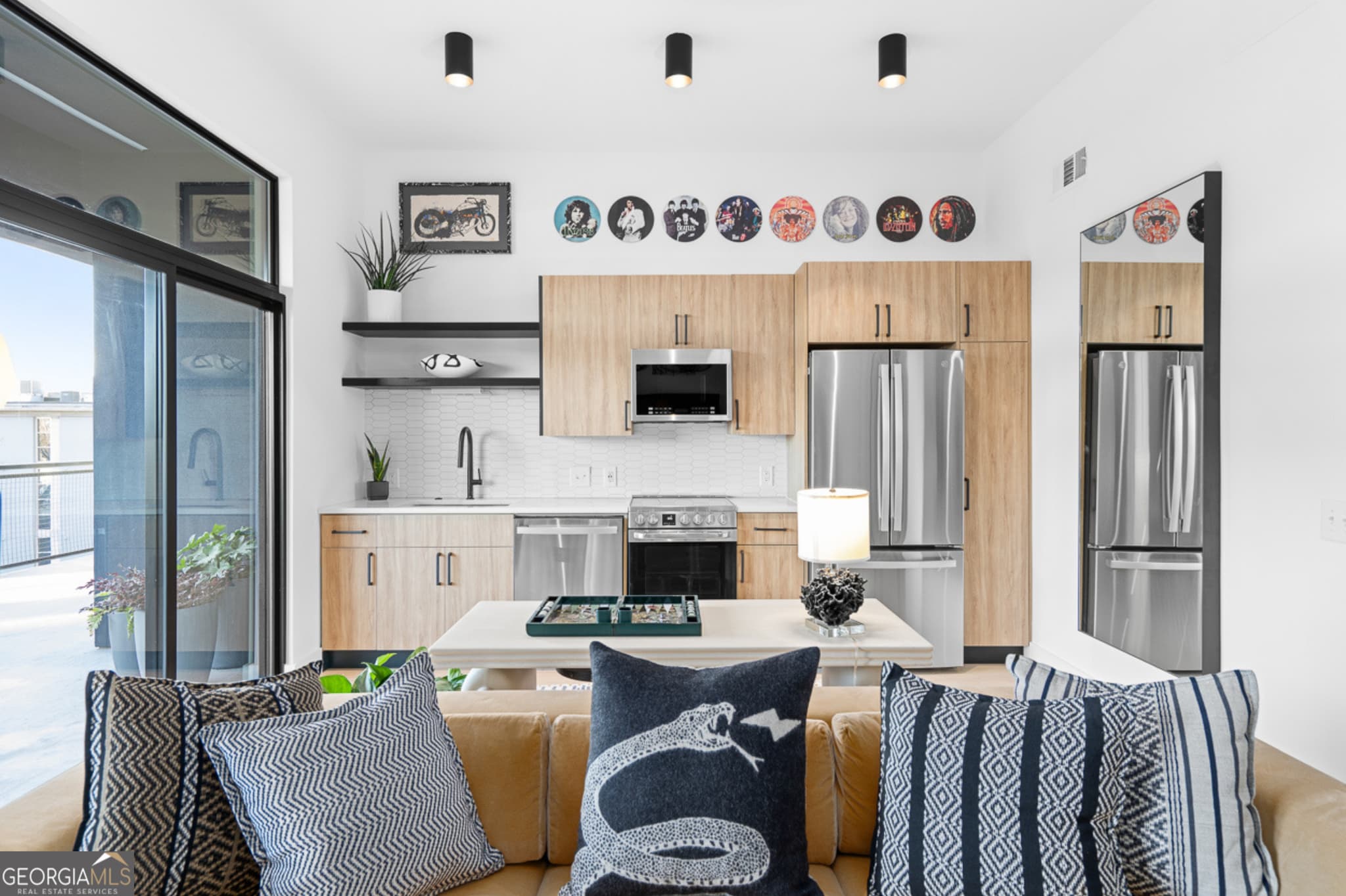 1 bedroom, 1 bathroom, 630 sq ft condominium for sale at 567 Ponce De Leon Avenue 406, Atlanta, GA 30308 — photo 6