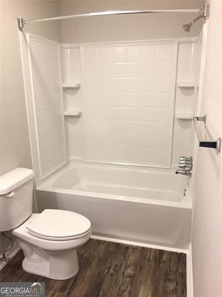 4 bedroom, 4 bathroom, 1,992 sq ft single family residence for sale at 341 SW Booth Circle, Marietta, GA 30008 — photo 6