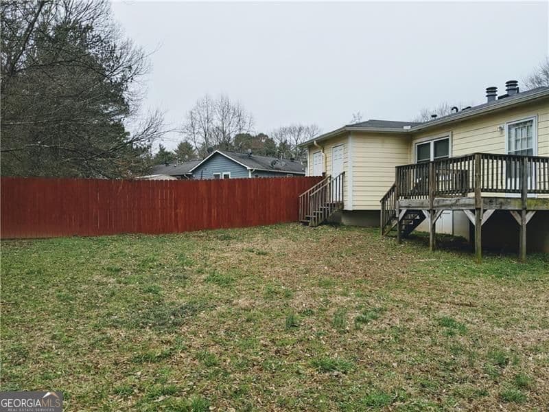 4 bedroom, 4 bathroom, 1,992 sq ft single family residence for sale at 341 SW Booth Circle, Marietta, GA 30008 — photo 3