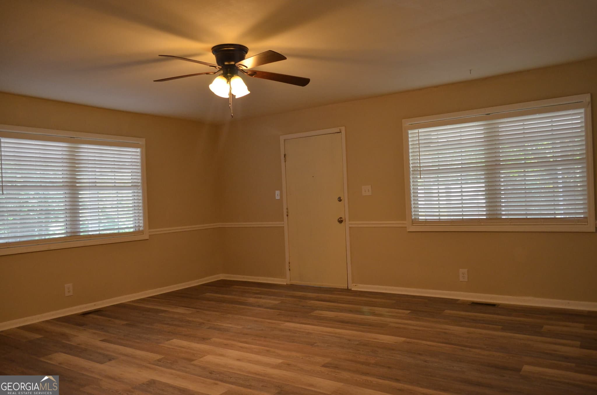 3 bedroom, 1.5 bathroom, 1,260 sq ft single family residence for sale at 3557 Kenneth Drive, Macon, GA 31206 — photo 2