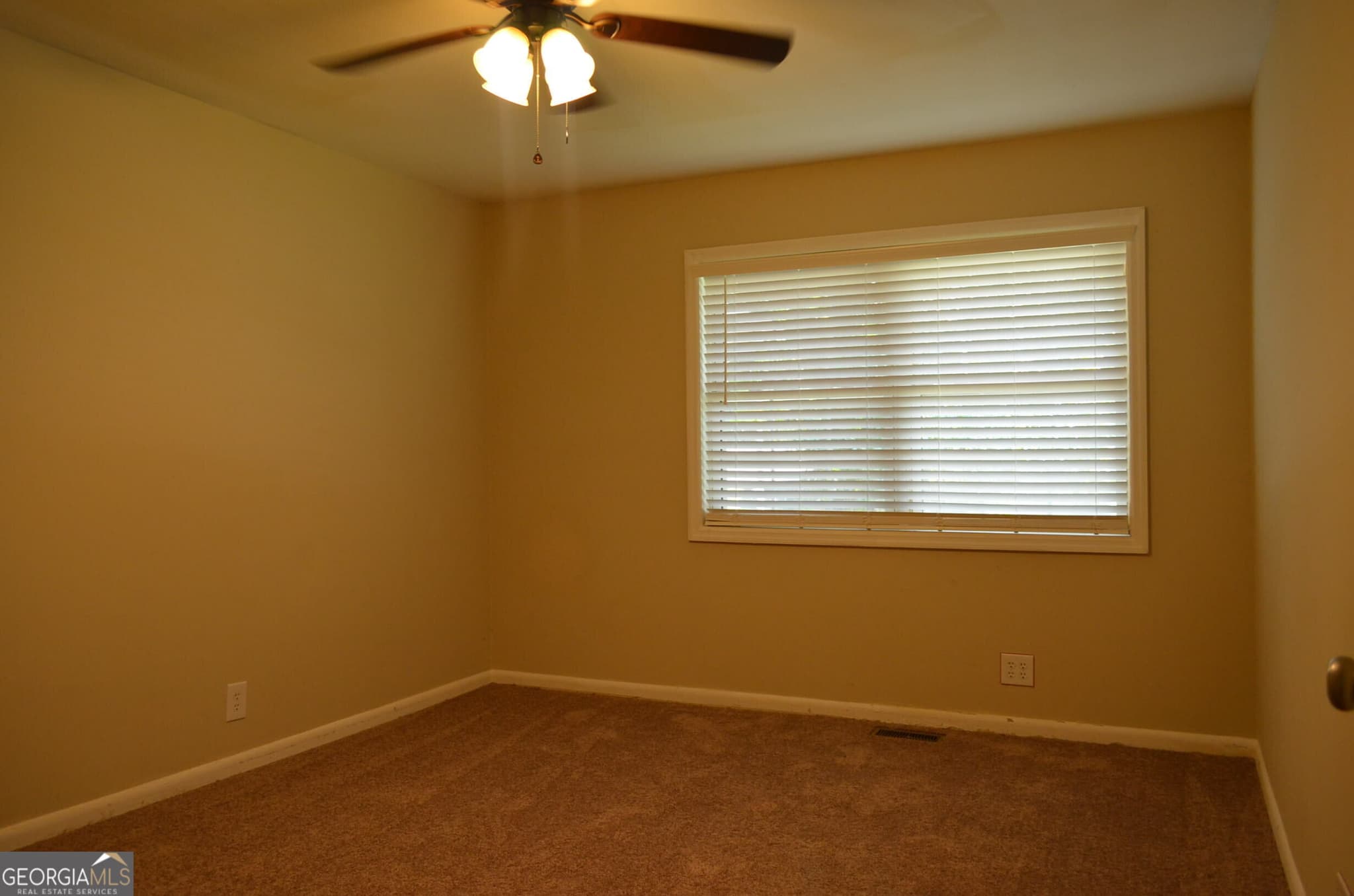 3 bedroom, 1.5 bathroom, 1,260 sq ft single family residence for sale at 3557 Kenneth Drive, Macon, GA 31206 — photo 7