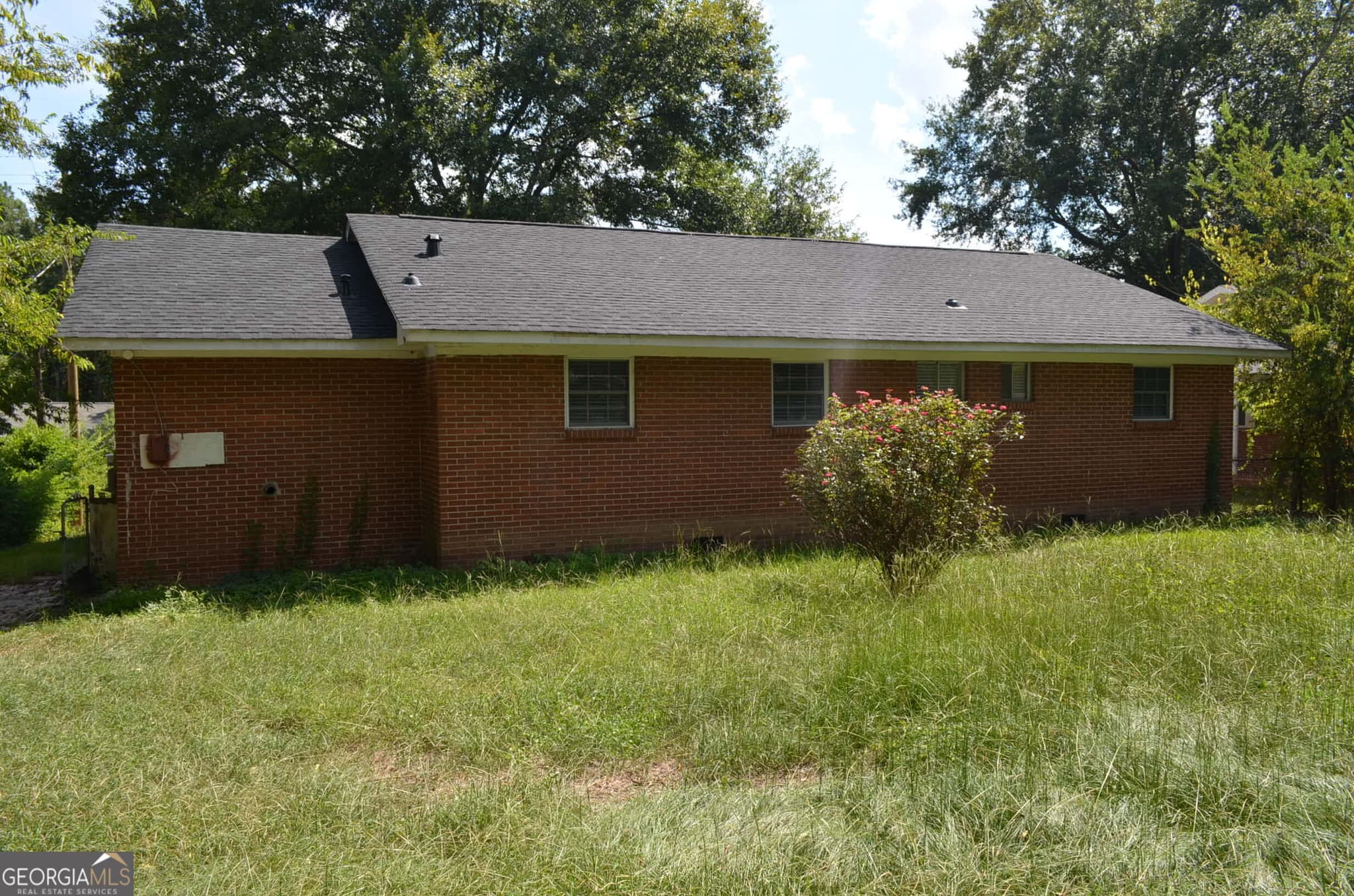 3 bedroom, 1.5 bathroom, 1,260 sq ft single family residence for sale at 3557 Kenneth Drive, Macon, GA 31206 — photo 9