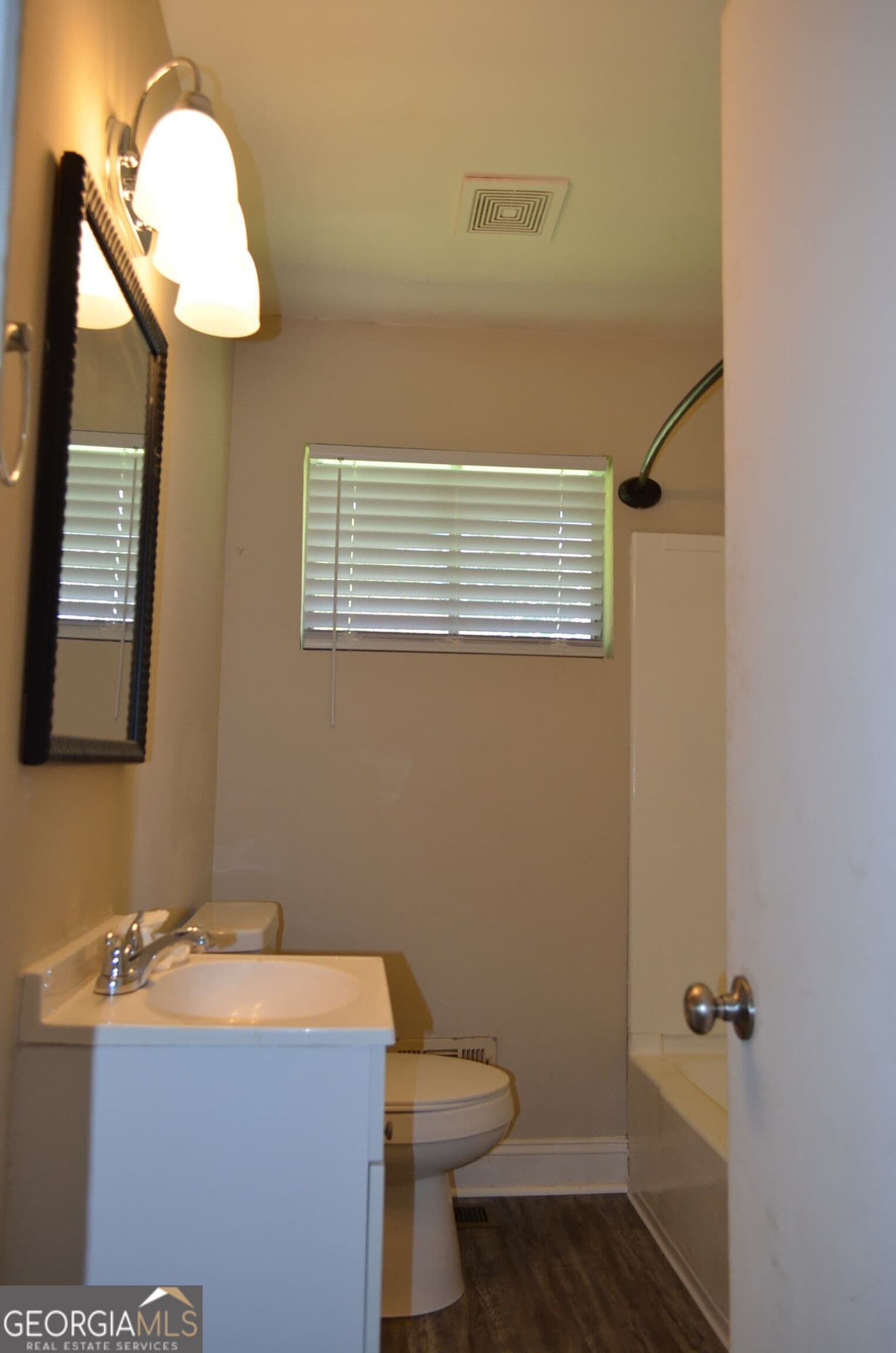 3 bedroom, 1.5 bathroom, 1,260 sq ft single family residence for sale at 3557 Kenneth Drive, Macon, GA 31206 — photo 4