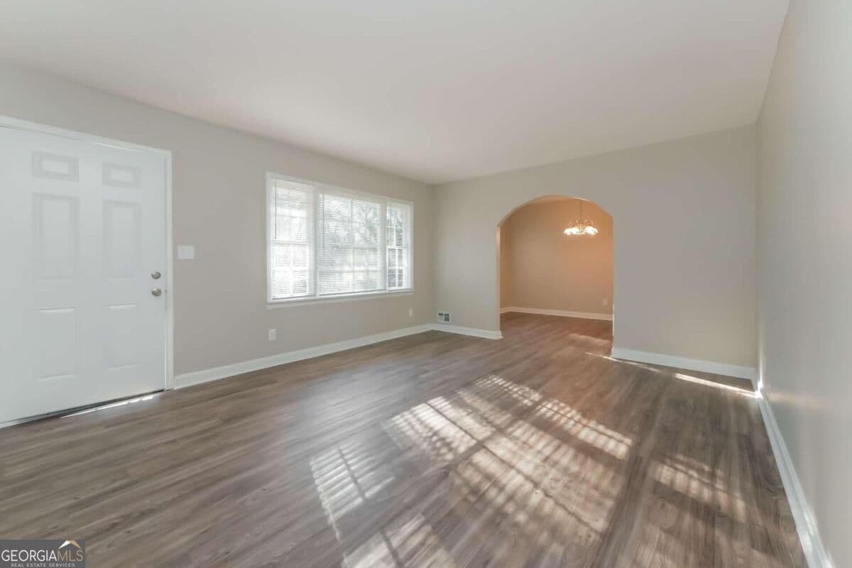 3 bedroom, 1.5 bathroom, 1,847 sq ft single family residence for rent at 123 New Hope Road, Fayetteville, GA 30214 for $2,300 a month — photo 4