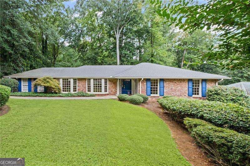 6 bedroom, 4.5 bathroom single family residence for rent at 6160 River Shore Parkway, Atlanta, GA 30328 for $5,400 a month — photo 1 of 45